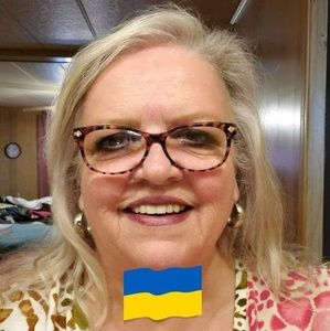 Meet your Posher, Janet